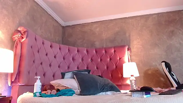 GabyPetit online show from 01/31/25, 10:52