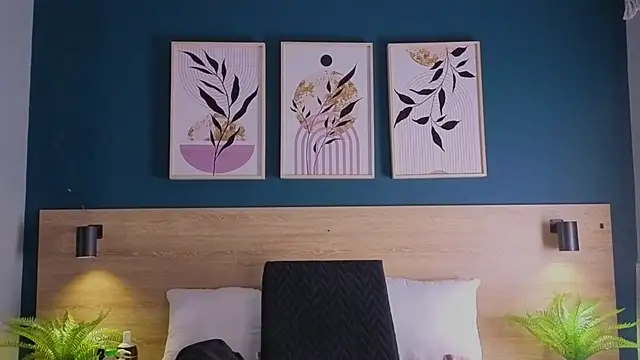 GabyPetit online show from 09/12/25, 08:09