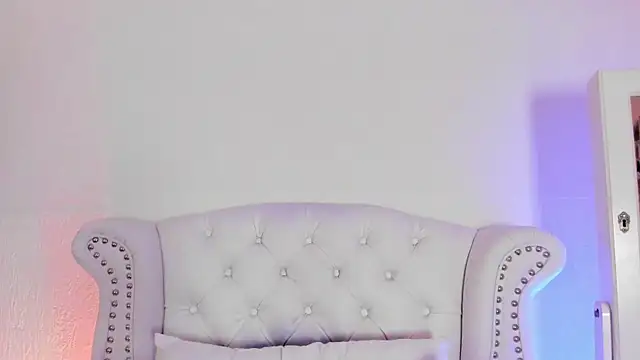 GabyPetit online show from 04/07/26, 07:47