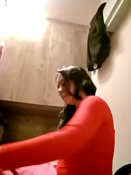 Snapshot of doggiepossession chatting on 02/17/25, 01:53 doggiepossession online show from 02/17/25, 01:53