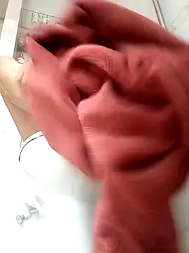 Snapshot of doggiepossession chatting on 02/26/25, 06:47 doggiepossession online show from 02/26/25, 06:47