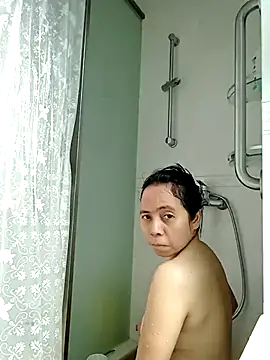 Snapshot of doggiepossession chatting on 02/27/25, 06:40 doggiepossession online show from 02/27/25, 06:40