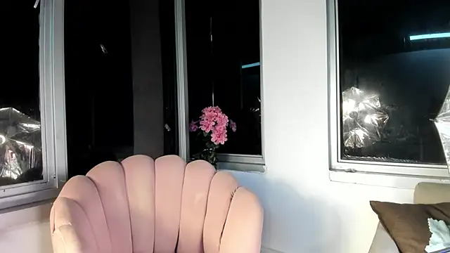 Megan Lim online show from 12/15/24, 10:18