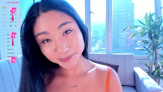 Megan Lim online show from 01/17/25, 01:56