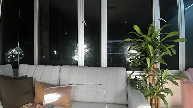 Megan Lim online show from 02/15/25, 10:00