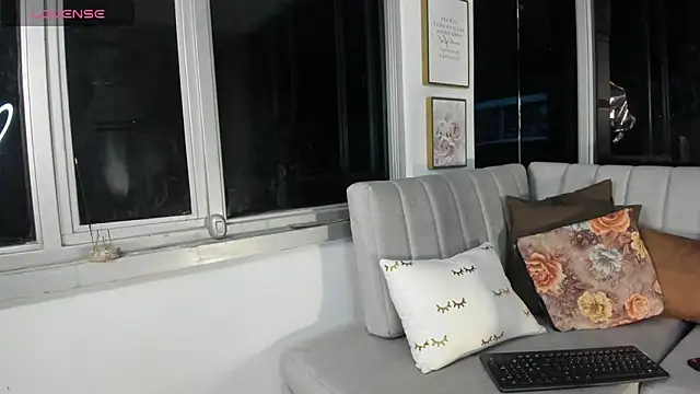 Megan Lim online show from 03/11/25, 10:29