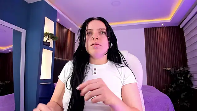 Lucy Smith2 online show from 01/29/25, 07:15