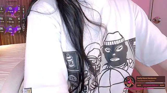 Lucy Smith2 online show from 12/02/25, 04:29