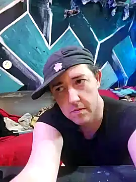 Boo-boo kittyfux online show from 11/07/25, 02:06