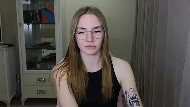 littlevildevil online show from 12/02/24, 04:09