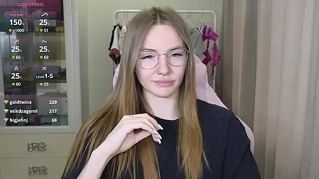 littlevildevil online show from 03/02/25, 12:22