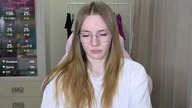 littlevildevil online show from 03/07/25, 02:23