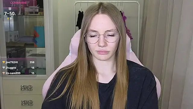 littlevildevil online show from 03/10/25, 02:16