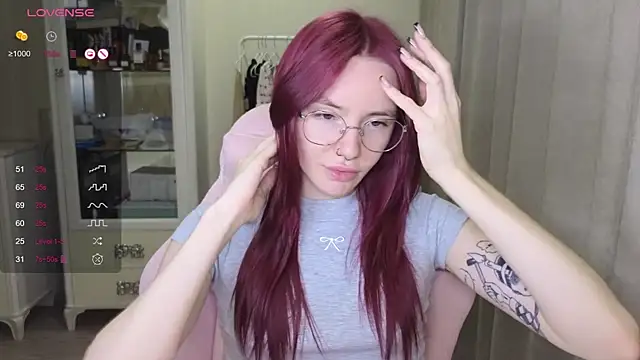 littlevildevil online show from 09/12/25, 11:54