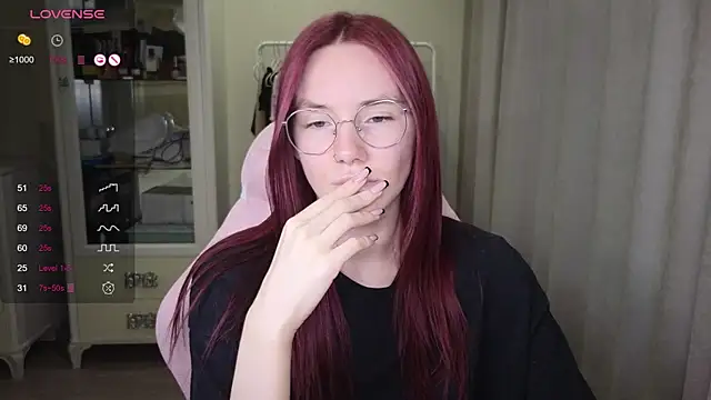 littlevildevil online show from 09/14/25, 11:09