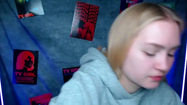 MademoiselleCl online show from 10/24/25, 01:29