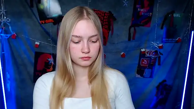 MademoiselleCl online show from 01/15/26, 01:37