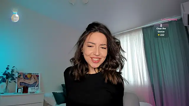 Oh My Dianee online show from 02/10/25, 07:36