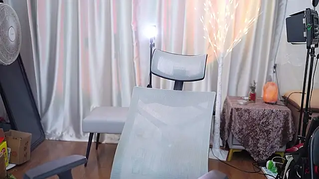 nono babyy online show from 12/19/25, 01:45