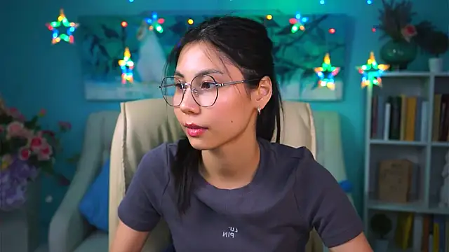 LittleSally   online show from 12/05/24, 11:16