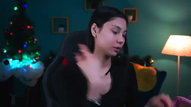 LittleSally   online show from 12/12/24, 08:14