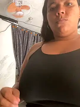 Snapshot of divalu chatting on 10/30/25, 05:46 divalu online show from 10/30/25, 05:46