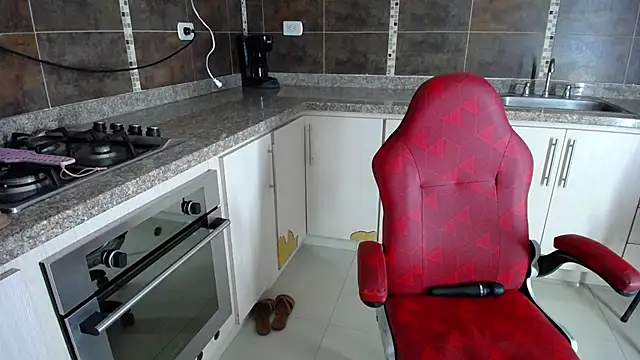 anna alvarez online show from 02/25/25, 05:04