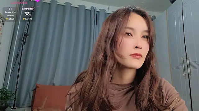 Snapshot of Youth3_ chatting on 01/31/25, 01:02 Youth3  online show from 01/31/25, 01:02