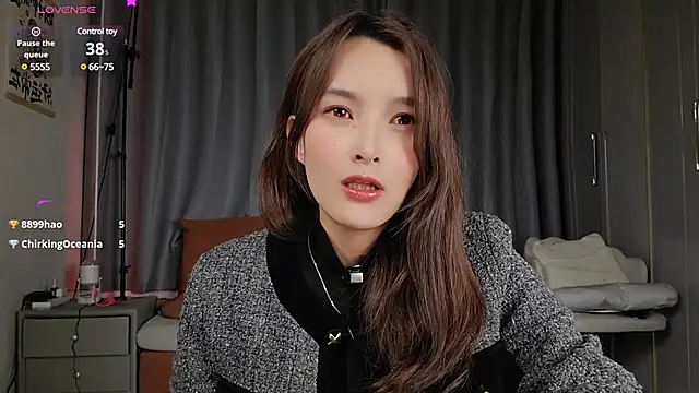 Snapshot of Youth3_ chatting on 02/05/25, 03:09 Youth3  online show from 02/05/25, 03:09