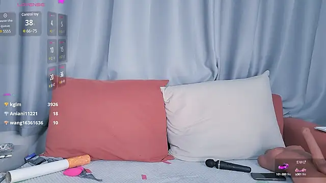 Snapshot of Youth3_ chatting on 02/14/25, 06:19 Youth3  online show from 02/14/25, 06:19