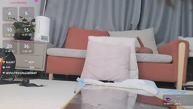 Snapshot of Youth3_ chatting on 02/20/25, 04:57 Youth3  online show from 02/20/25, 04:57