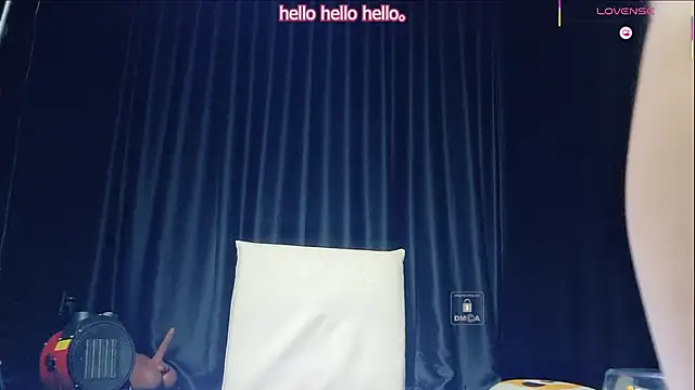 Snapshot of Youth3_ chatting on 11/02/25, 01:02 Youth3  online show from 11/02/25, 01:02