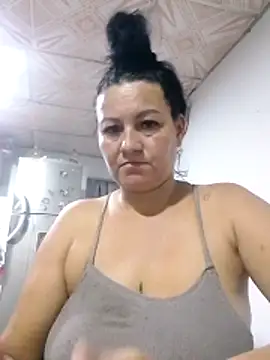 Snapshot of lupita_2023 chatting on 02/04/26, 11:31 lupita 2023 online show from 02/04/26, 11:31