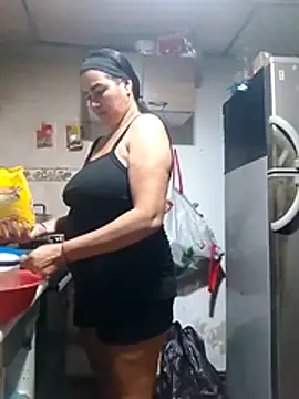 Snapshot of lupita_2023 chatting on 02/20/26, 12:29 lupita 2023 online show from 02/20/26, 12:29