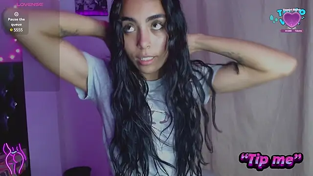 AntonellaAndNoah online show from 12/13/24, 01:48