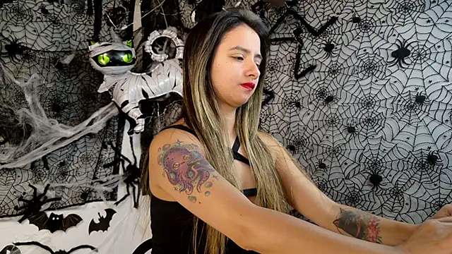 julietta   jackson online show from 10/17/25, 08:22