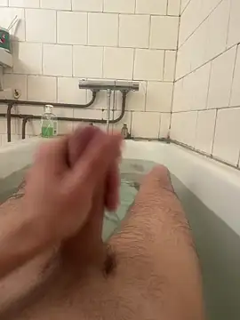 wolfwhite95 online show from 02/19/26, 10:44