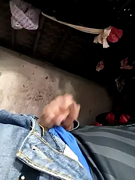 rayhot69 online show from 02/11/25, 05:29