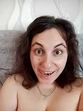 ShelaDiass online show from 01/15/26, 04:28