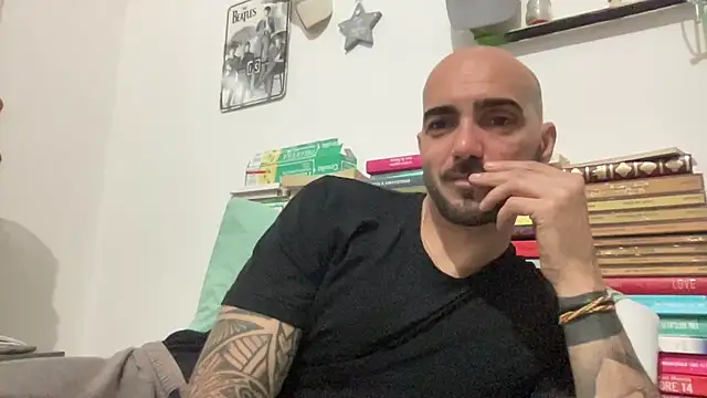 Snapshot of alessandromori91 chatting on 05/08/26, 11:21 alessandromori91 online show from 05/08/26, 11:21