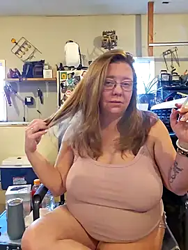 MsShelby40 online show from 02/03/25, 09:07