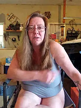 Snapshot of MsShelby40 chatting on 06/12/26, 06:51 MsShelby40 online show from 06/12/26, 06:51