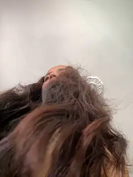 Snapshot of MollySanders___ chatting on 12/15/24, 06:48 MollySanders    online show from 12/15/24, 06:48