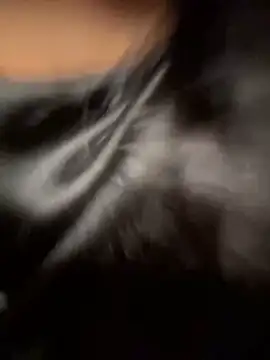 Snapshot of MollySanders___ chatting on 12/20/24, 04:20 MollySanders    online show from 12/20/24, 04:20