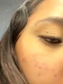 Snapshot of MollySanders___ chatting on 01/04/25, 12:27 MollySanders    online show from 01/04/25, 12:27