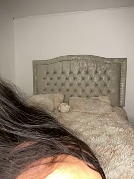 Snapshot of MollySanders___ chatting on 01/10/25, 10:57 MollySanders    online show from 01/10/25, 10:57