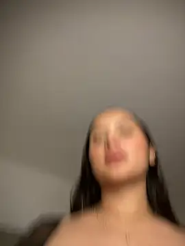 Snapshot of MollySanders___ chatting on 02/21/25, 10:48 MollySanders    online show from 02/21/25, 10:48