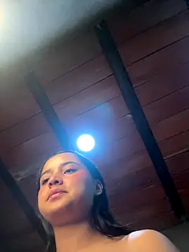 Snapshot of MollySanders___ chatting on 10/17/25, 11:29 MollySanders    online show from 10/17/25, 11:29