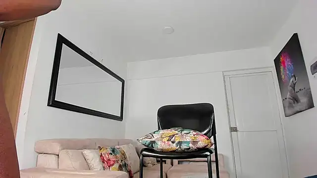 smit hot sr online show from 02/06/25, 07:45