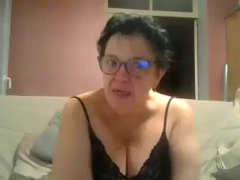 Vandeae44 online show from 12/23/24, 07:09